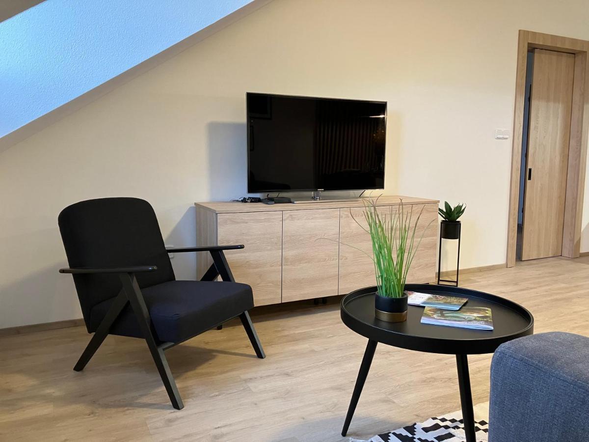 Apartman Nahore Vacov Exterior foto