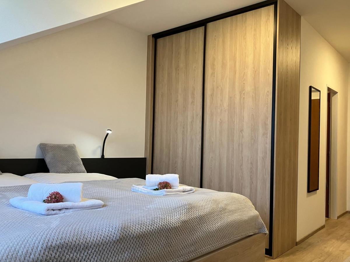 Apartman Nahore Vacov Exterior foto